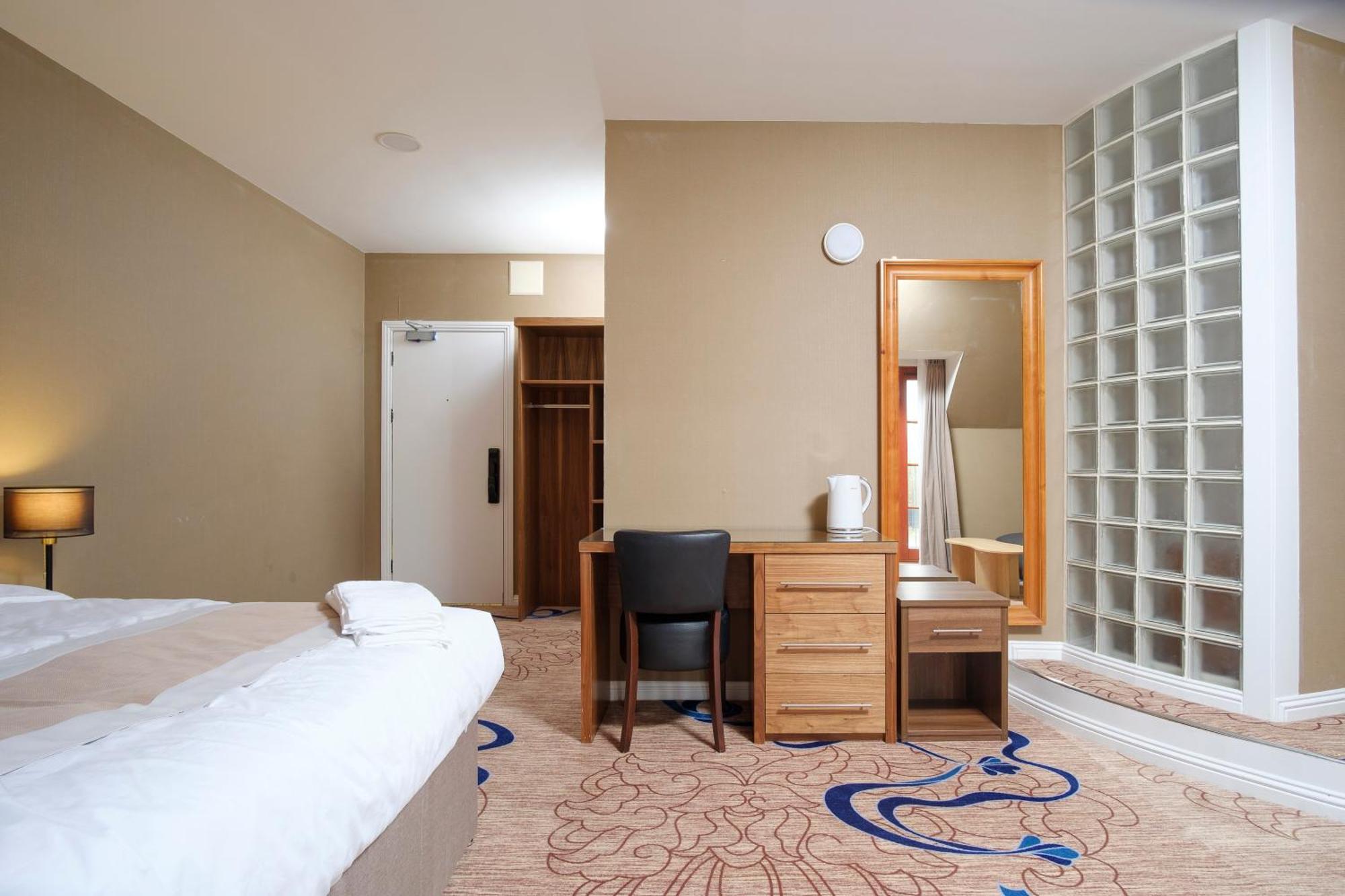 Kelpies Hotel Falkirk Exterior foto